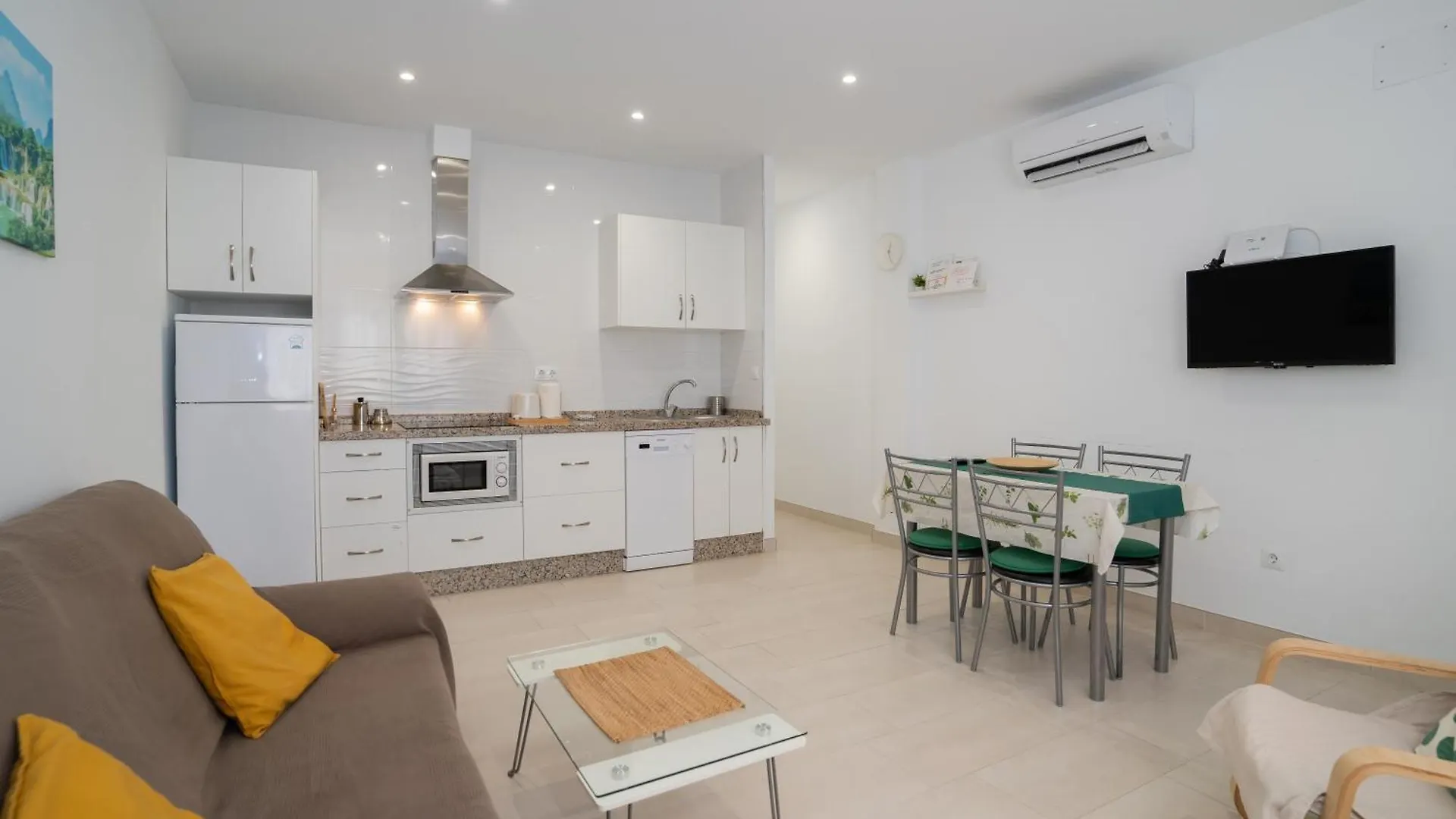 Mrv Apartamento Al Lado De La Playa Con Parking Benalmadena